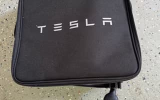 2023 Tesla Model Y Long Range AWD in Solid Black, Accessories