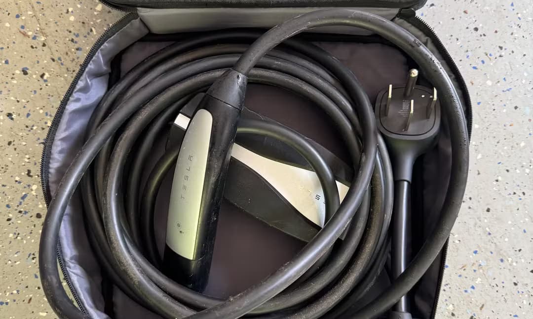 2023 Tesla Model Y Long Range AWD in Solid Black, Accessories